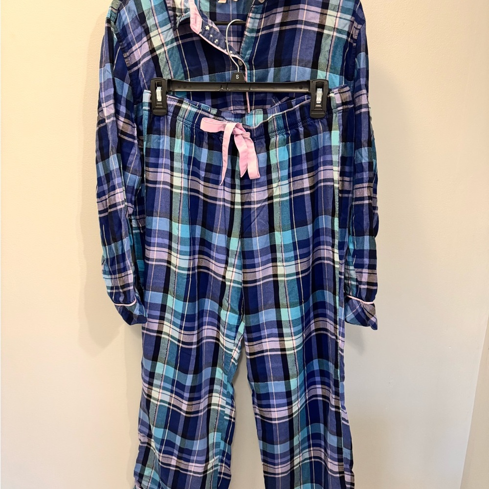 Victoria's Secret Blue Pink Pajama Sets with Long Sleeves and Matching Pants